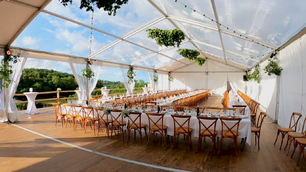 Structure semi-cristal + terrasse + scénographie